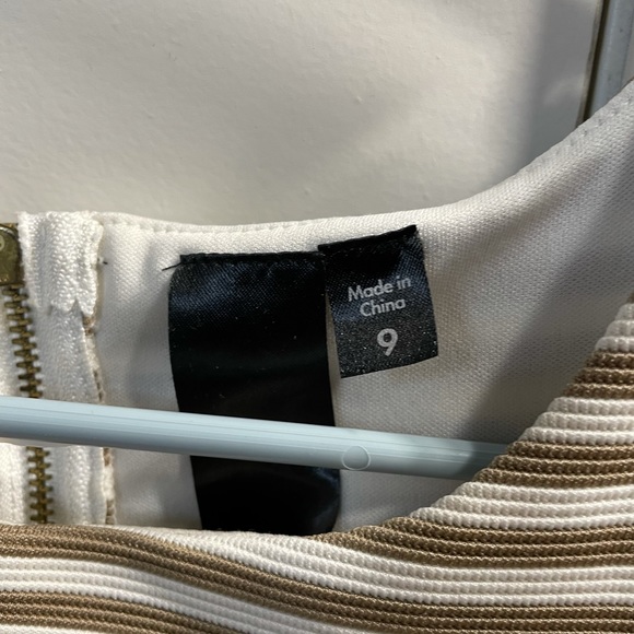 Dress - Picture 5 of 5